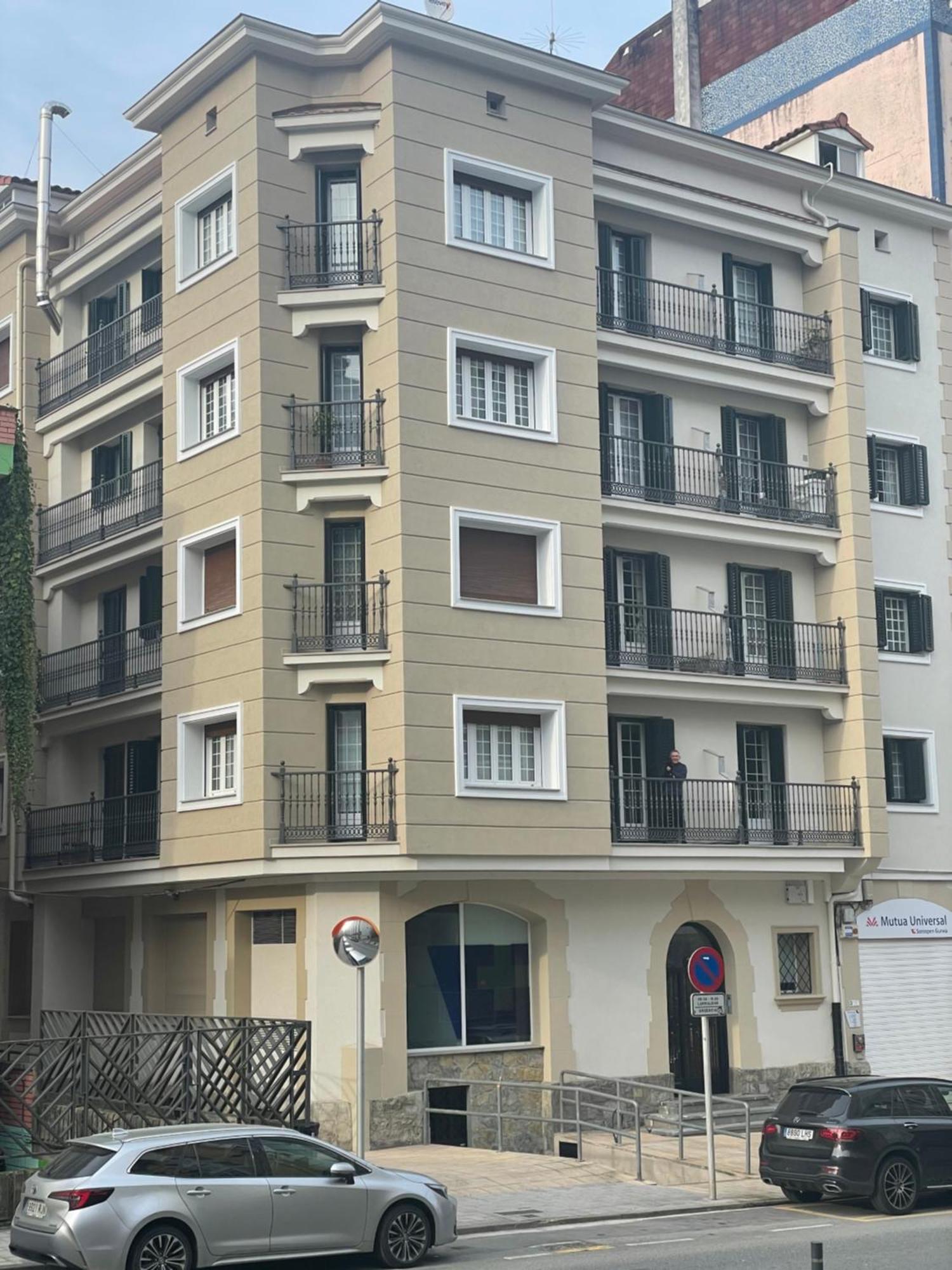 Carmen 7 Apartment เอบาร์ ภายนอก รูปภาพ