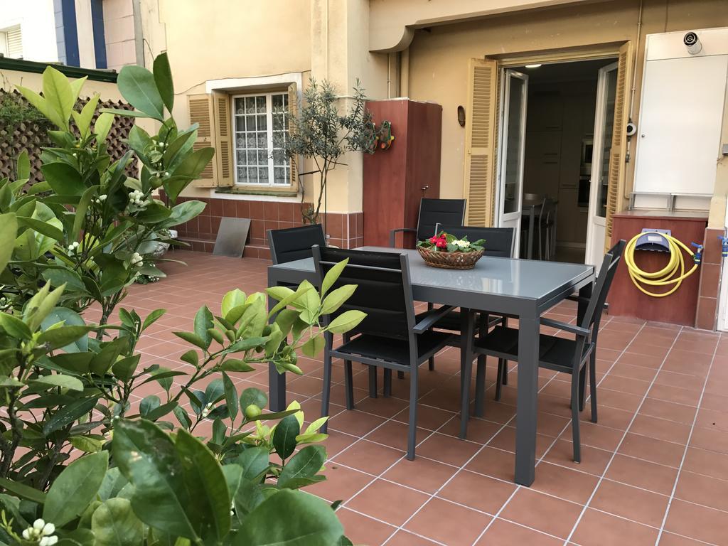 Carmen 7 Apartment เอบาร์ ภายนอก รูปภาพ